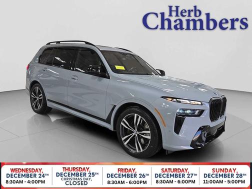 2023 BMW X7 M60i