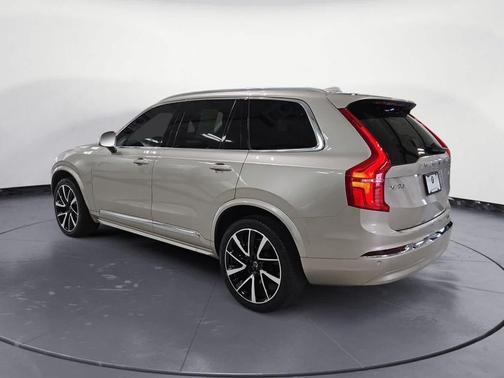 2024 Volvo XC90 B6 Plus Bright Theme 7-Seater