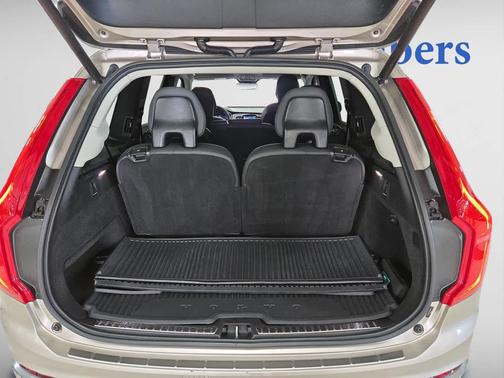2024 Volvo XC90 B6 Plus Bright Theme 7-Seater