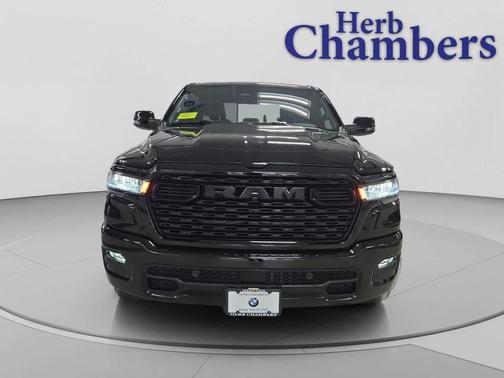 Diamond Black Crystal Pearlcoat 2025 RAM 1500 Big Horn/Lone Star
