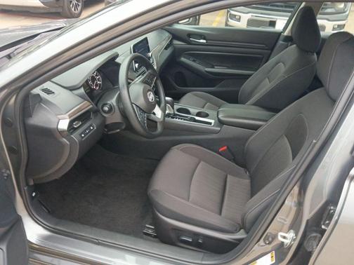 Gun Metallic 2025 Nissan Altima 2.5 SV