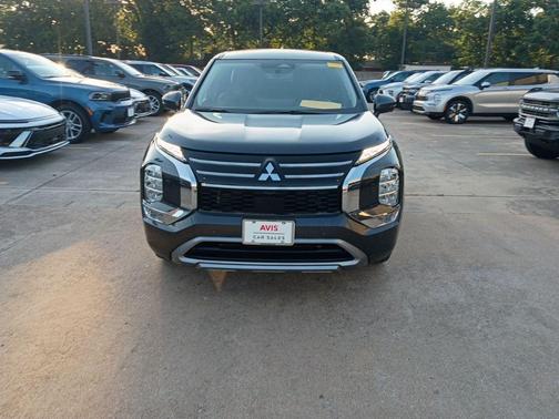 Gray 2025 Mitsubishi Outlander SE 2.5 S-AWC