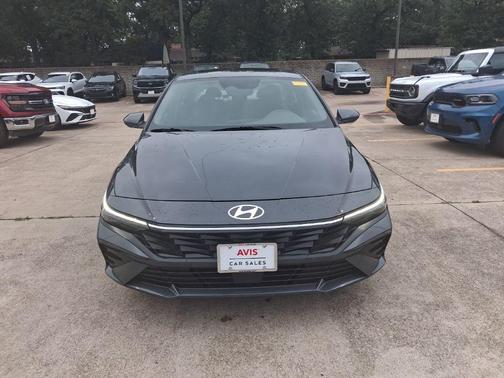 Ecotronic Gray 2025 Hyundai ELANTRA SEL