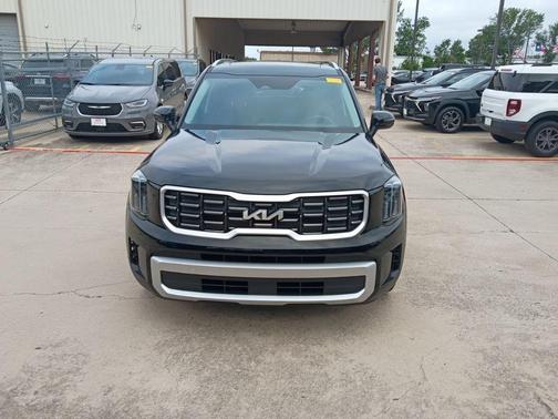 Ebony Black 2025 Kia Telluride S