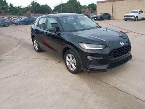 Crystal Black Pearl 2025 Honda HR-V LX