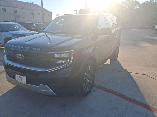 Agate Black Metallic 2025 Ford Expedition Platinum