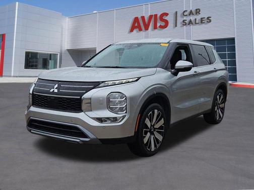 Alloy Silver Metallic 2025 Mitsubishi Outlander SE 2.5 S-AWC