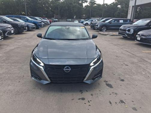 Gun Metallic 2025 Nissan Altima 2.5 SV