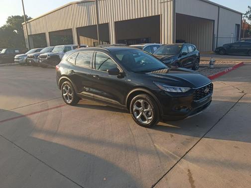 Black Metallic 2025 Ford Escape ST-Line