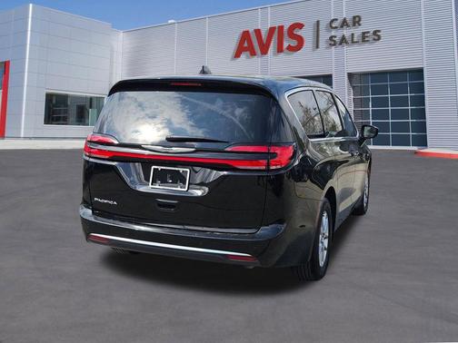 2025 Chrysler Pacifica L