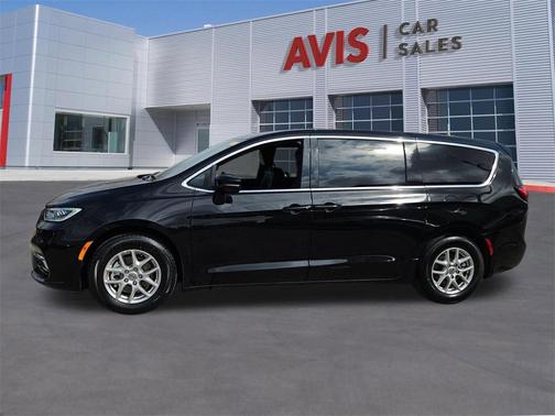 2025 Chrysler Pacifica L