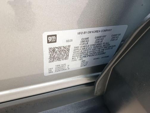 Sterling Gray Metallic 2025 Chevrolet Trax LT