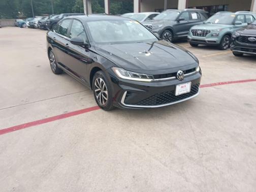 Deep Black Pearl 2025 Volkswagen Jetta 1.5T S