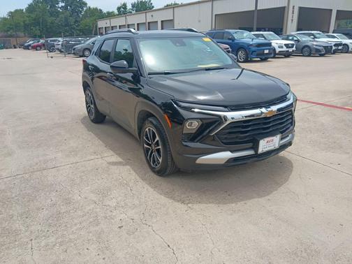 Black Metallic 2025 Chevrolet Trailblazer LT