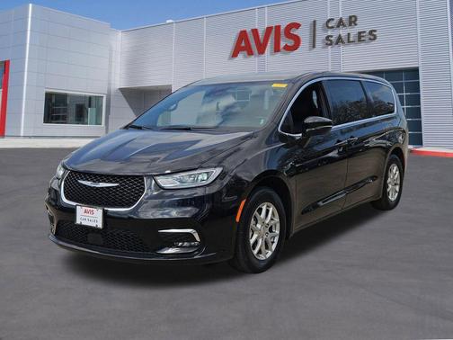 2025 Chrysler Pacifica L