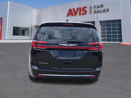 2025 Chrysler Pacifica L