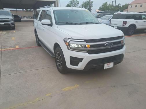 Oxford White 2023 Ford Expedition Max XLT