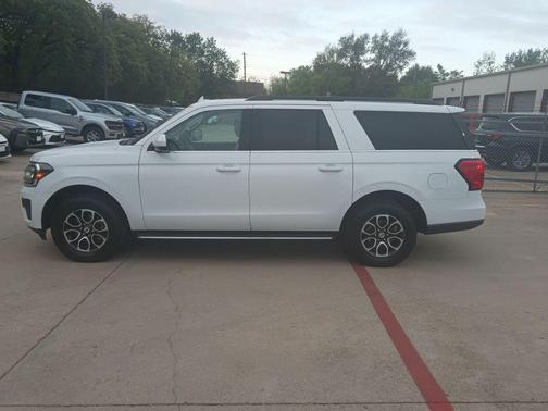 Oxford White 2023 Ford Expedition Max XLT