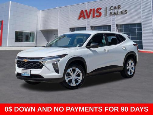 Summit White 2025 Chevrolet Trax LS