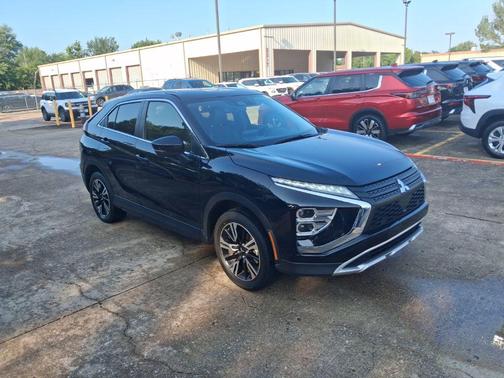 Labrador Black Pearl 2025 Mitsubishi Eclipse Cross SE