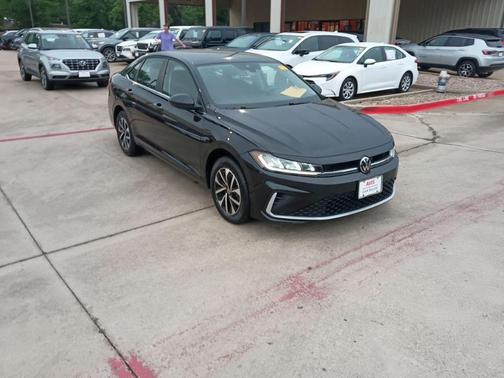 Deep Black Pearl 2025 Volkswagen Jetta 1.5T S