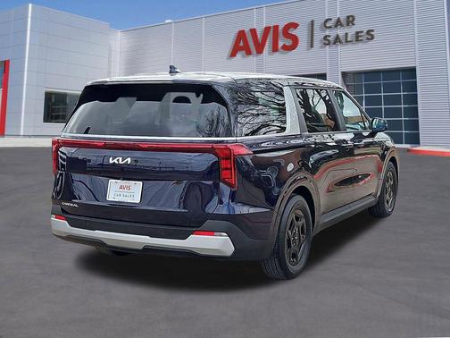 2025 Kia Carnival LXS