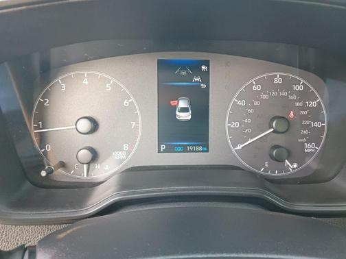 Ice Cap 2025 Toyota Corolla LE