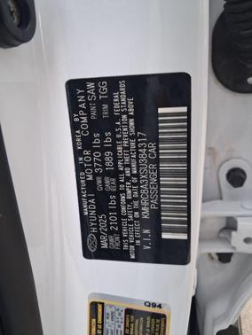 Lunar White 2025 Hyundai VENUE SEL