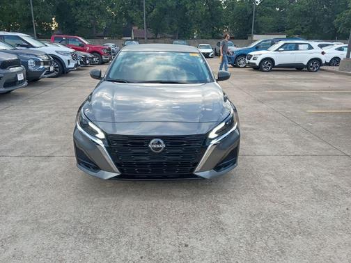 Gun Metallic 2025 Nissan Altima 2.5 SV