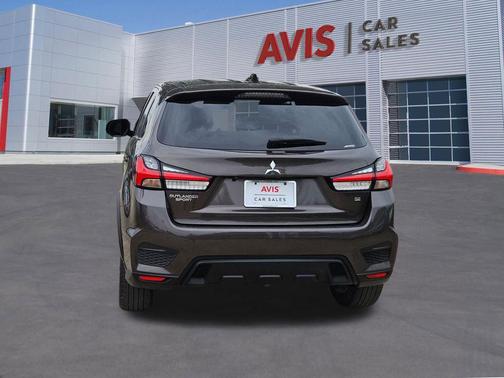 Mercury Gray Metallic 2025 Mitsubishi Outlander Sport SE