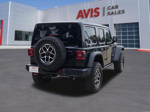 Black Clearcoat 2025 Jeep Wrangler Rubicon