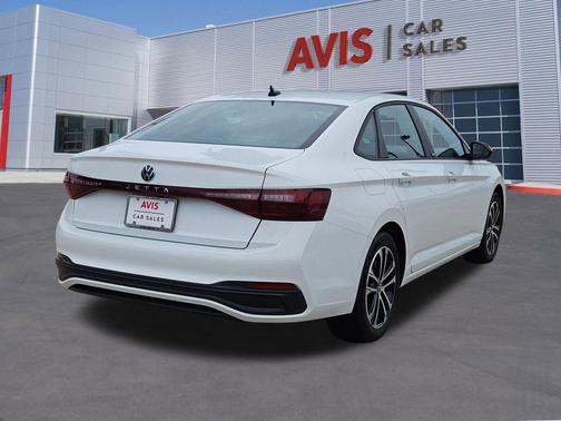 Pure White 2025 Volkswagen Jetta 1.5T Sport