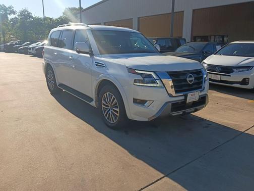 Aspen White Tricoat 2023 Nissan Armada SL 2WD