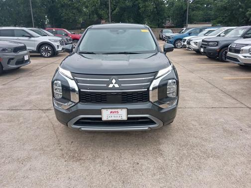 Gray 2025 Mitsubishi Outlander SE S-AWC