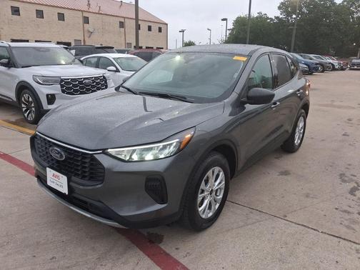 Gray Metallic 2025 Ford Escape Active