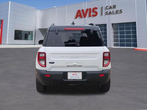 Oxford White 2025 Ford Bronco Sport Outer Banks