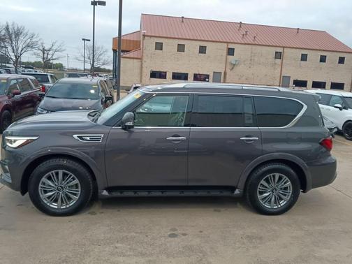 2024 INFINITI QX80 Luxe