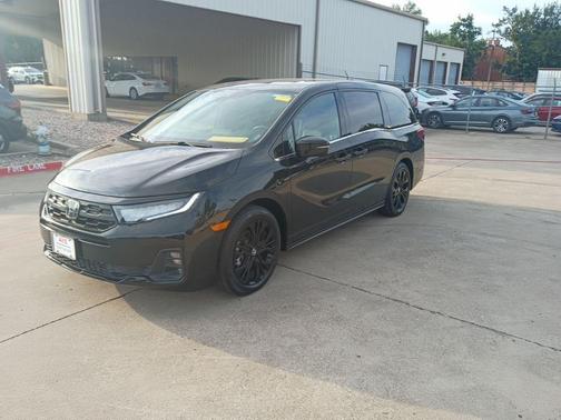 Crystal Black Pearl 2025 Honda Odyssey Sport-L