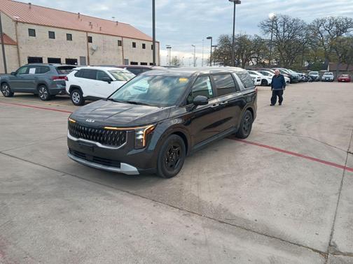 2025 Kia Carnival LXS