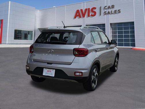Shimmering Silver 2025 Hyundai VENUE SEL