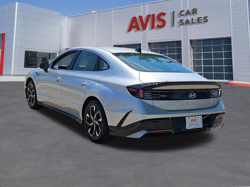 Aero Silver 2025 Hyundai SONATA SEL