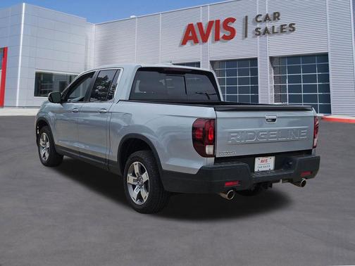 Solar Silver Metallic 2025 Honda Ridgeline RTL