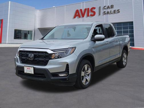 Solar Silver Metallic 2025 Honda Ridgeline RTL