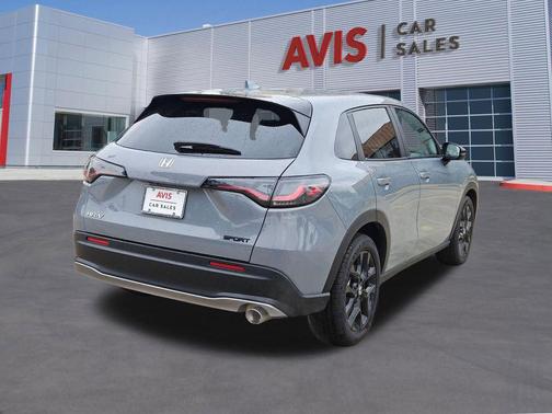 Urban Gray Pearl 2025 Honda HR-V AWD Sport