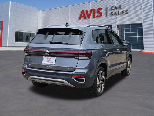 Gray 2025 Volkswagen Taos 1.5T SE