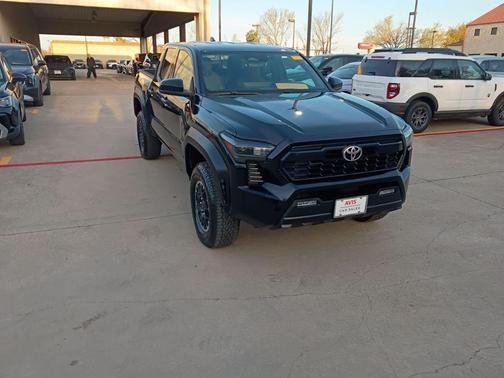 2025 Toyota Tacoma TRD Off-Road