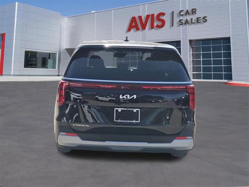 2025 Kia Carnival LXS