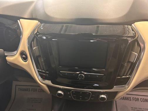 2022 Chevrolet Traverse LS