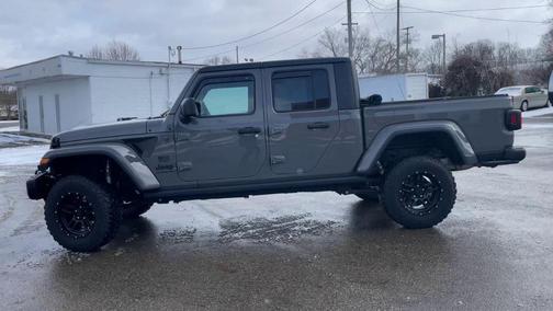 2023 Jeep Gladiator Sport