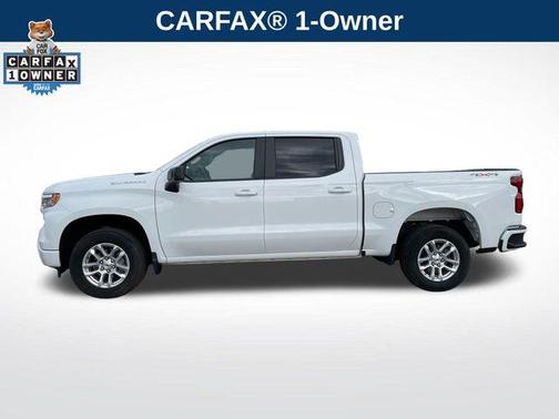 Summit White 2026 Chevrolet Silverado 1500 RST